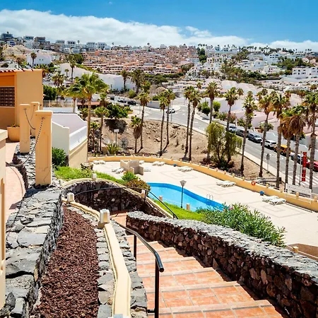 Oasis San Eugenio By Altamar Homes شقة